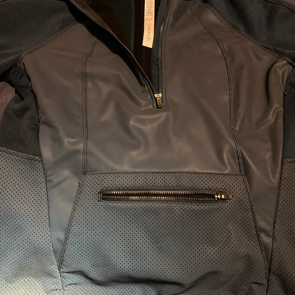 Lululemon reflective hoodie size 6 - Picture 7 of 12